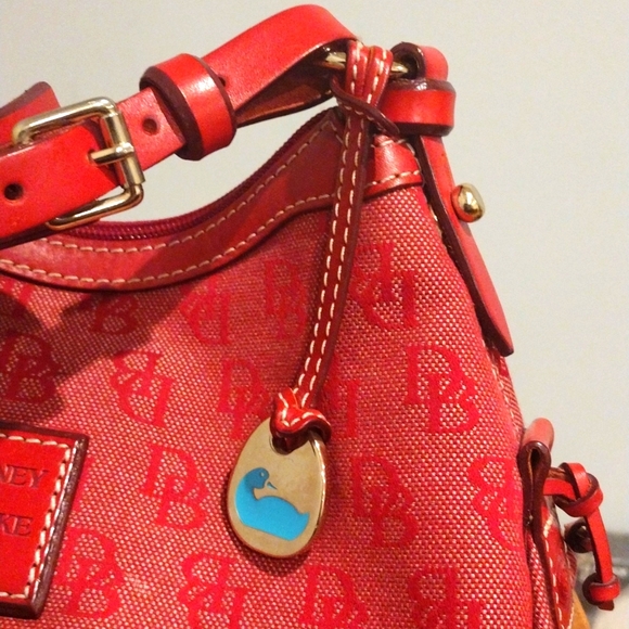 Vintage Dooney & Bourke Bag Hobo Red Leather Canvas Shoulder Bag Signature 1975 - Picture 10 of 16